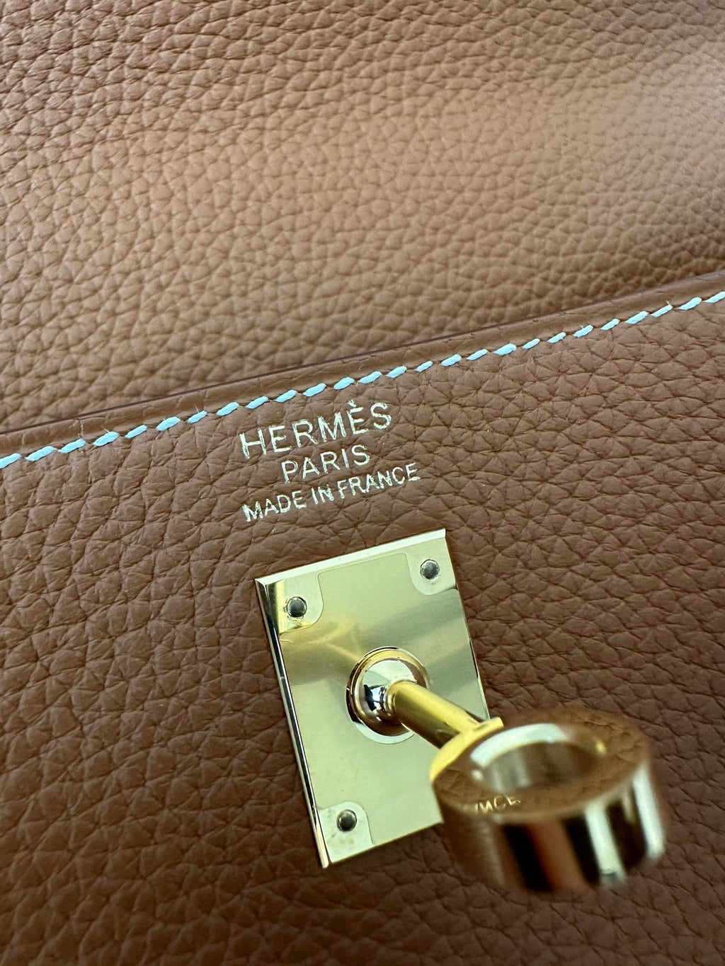 HERMES KELLY 25CM GOLD TOGO GOLD HARDWARE