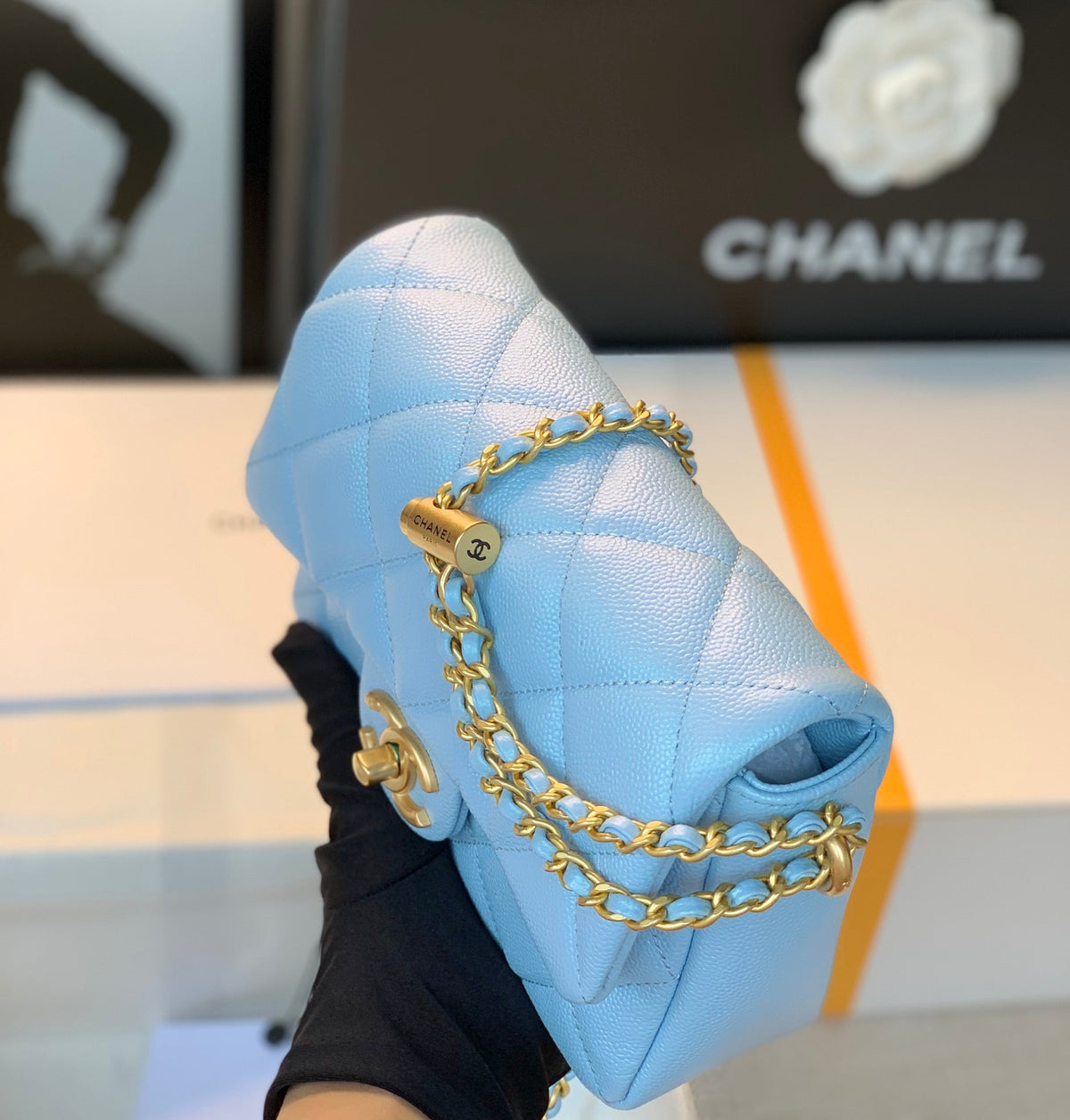 CHANEL 25S CLASSIC FLAP 19 CM IN LIGHT BLUE CAVIAR LEATHER WITH GOLD HARDWARE