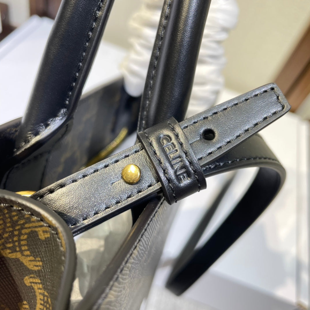 CELINE TRIOMPHE  32 BLACK IN PATTERN CALFSKIN