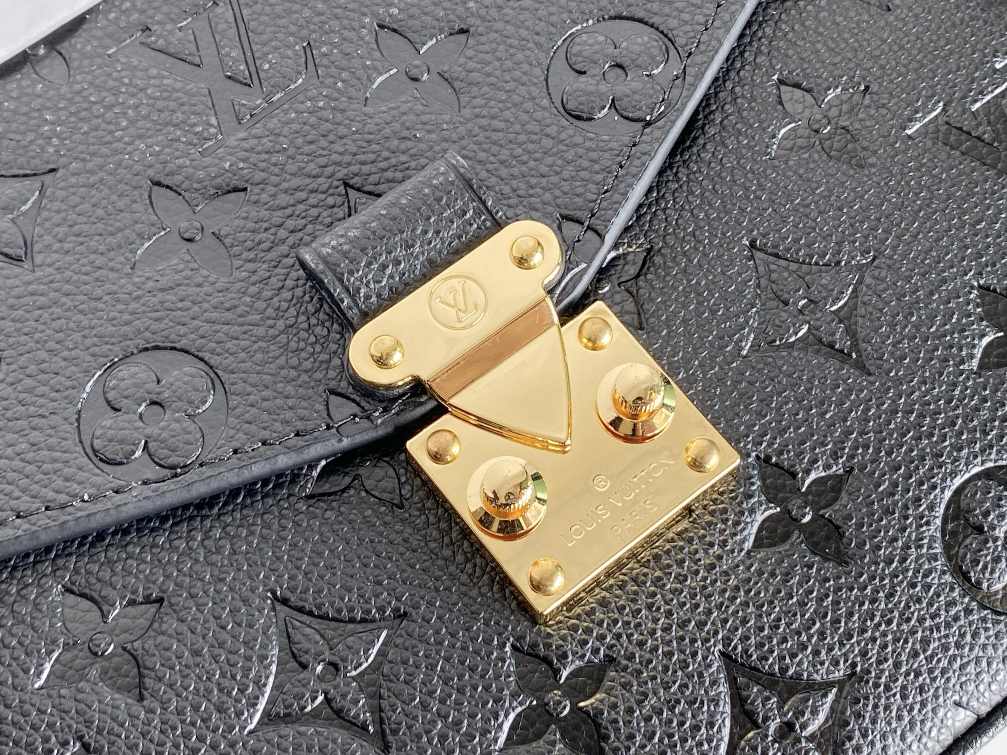 LOUIS VUITTON LV 25S POCHETTE METIS 25 IN BLACK MONOGRAM COATED CANVAS GOLD HARDWARE