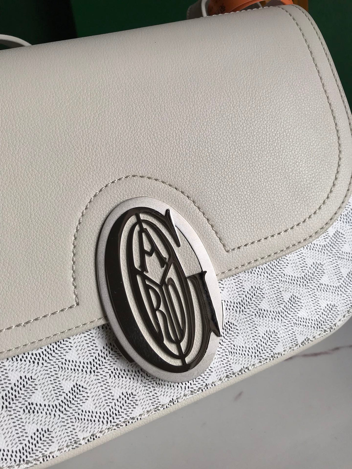 233 BAG 25 IN WHITE CALFKIN AND GOYARDINE CANVAS