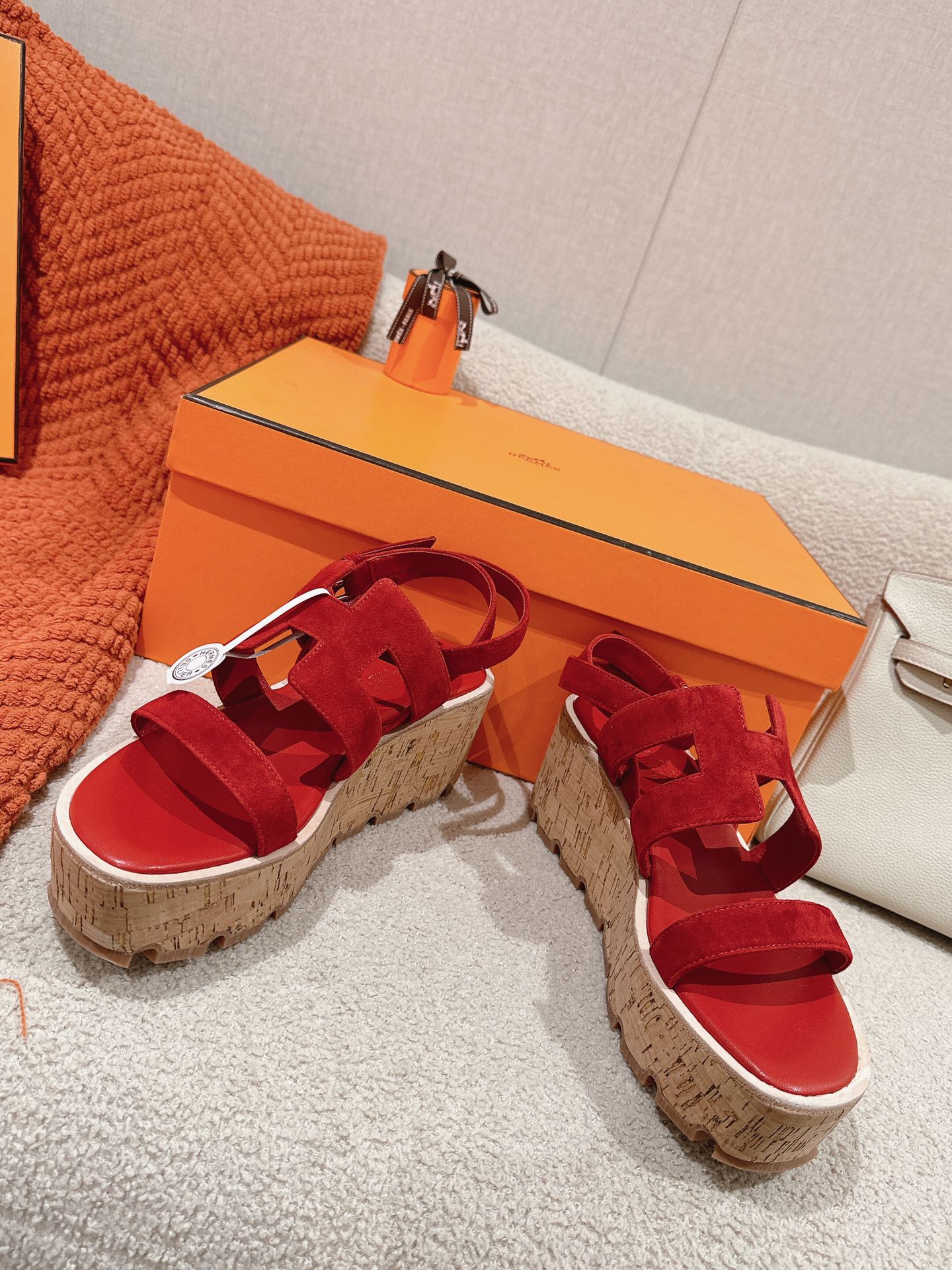 HERMES 25S HAVANE WEDGE SANDAL IN RED SUEDE