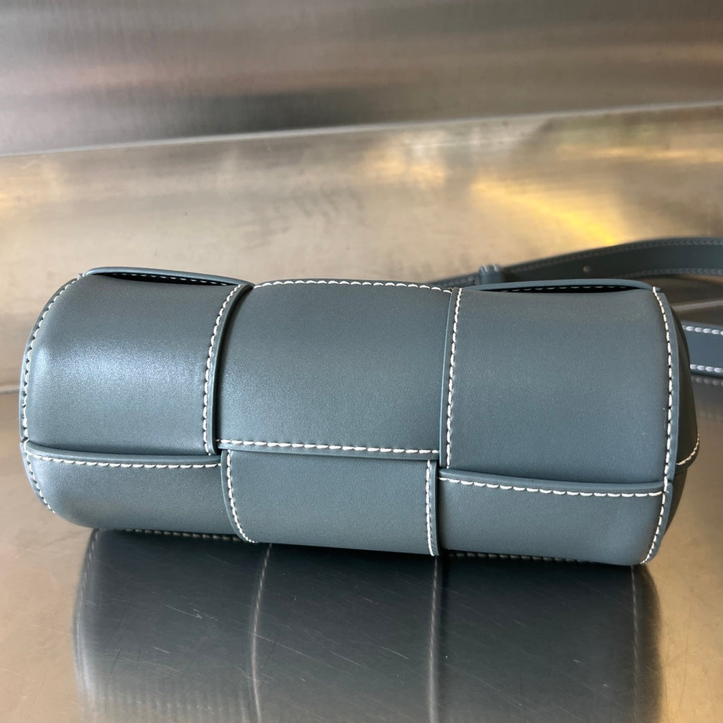 BOTTEGA VENETA SMALL CYLINDER CASSETTE 21 IN NEVADA CALFSKIN