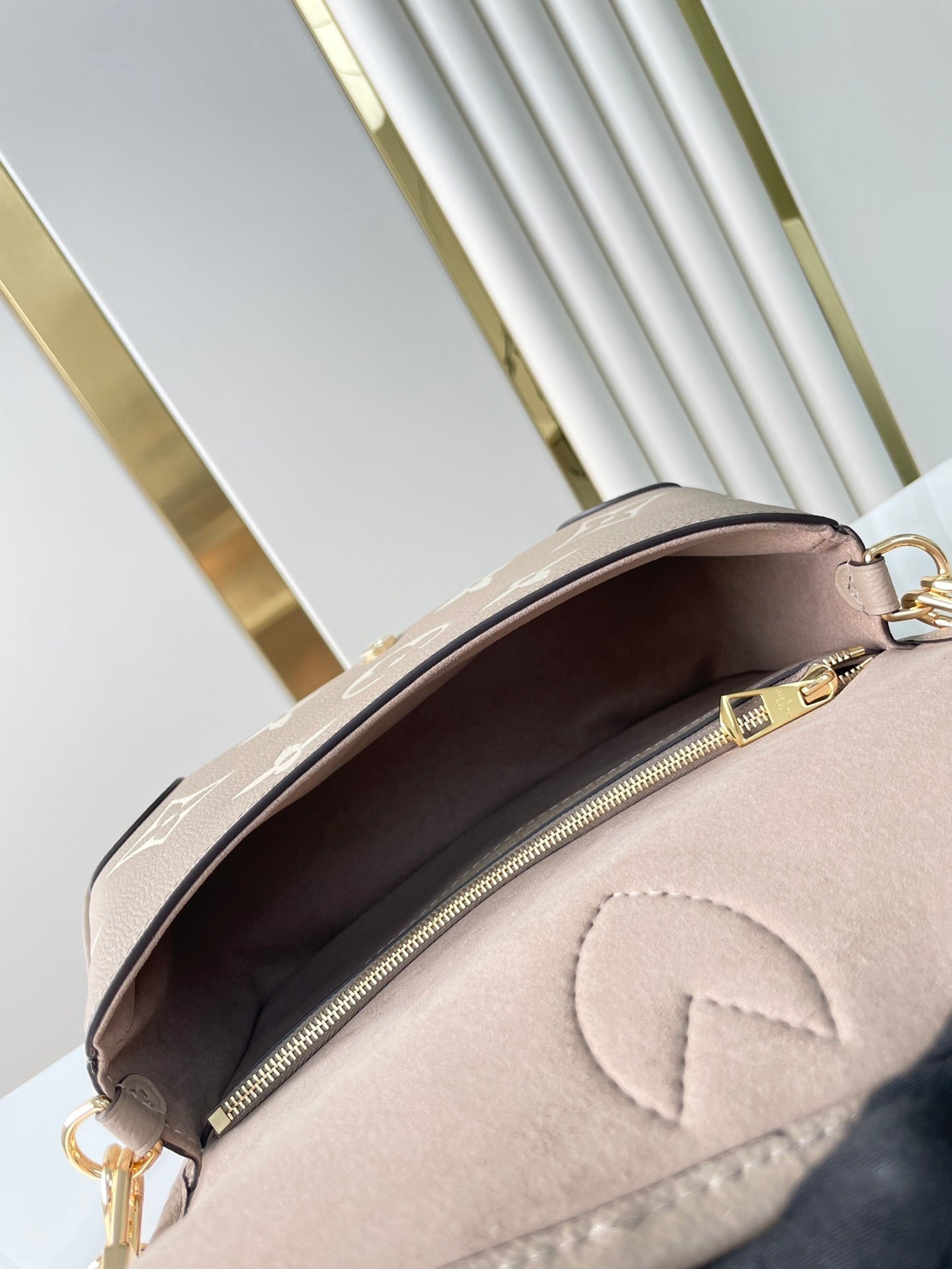 LOUIS VUITTON DIANE 23 IN TOURTERELLE WHITE MONOGRAM EMPREINTE LEATHER