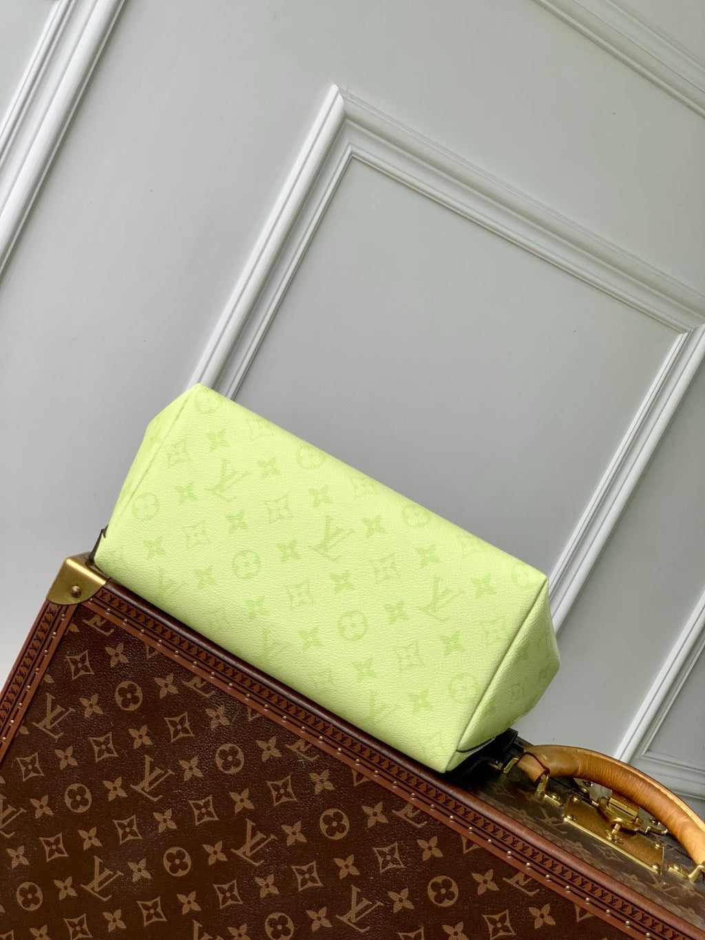 LOUIS VUITTON DISCOVERY SLIM BACKPACK 38 IN LEMON YELLOW MONOGRAM ECLIPSE REVERSE CALFSKIN