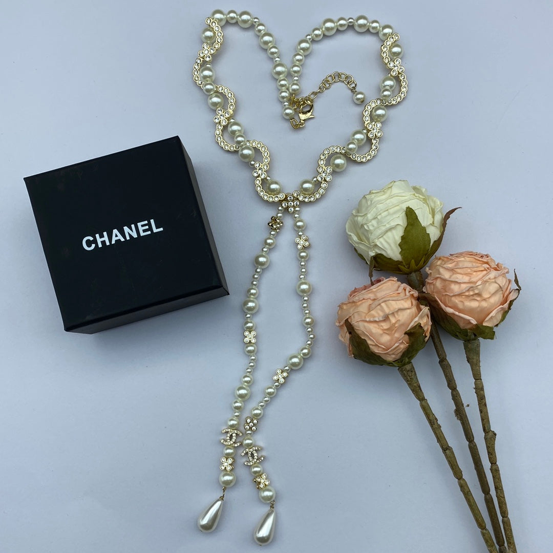 18K  Chanel Pearl Chain Necklace