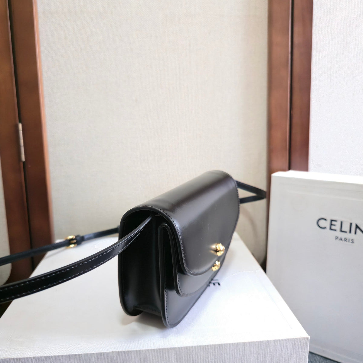 CELINE 25S DUO WALLET ON STRAP 20MM IN BLACK SHINY CALFSKIN