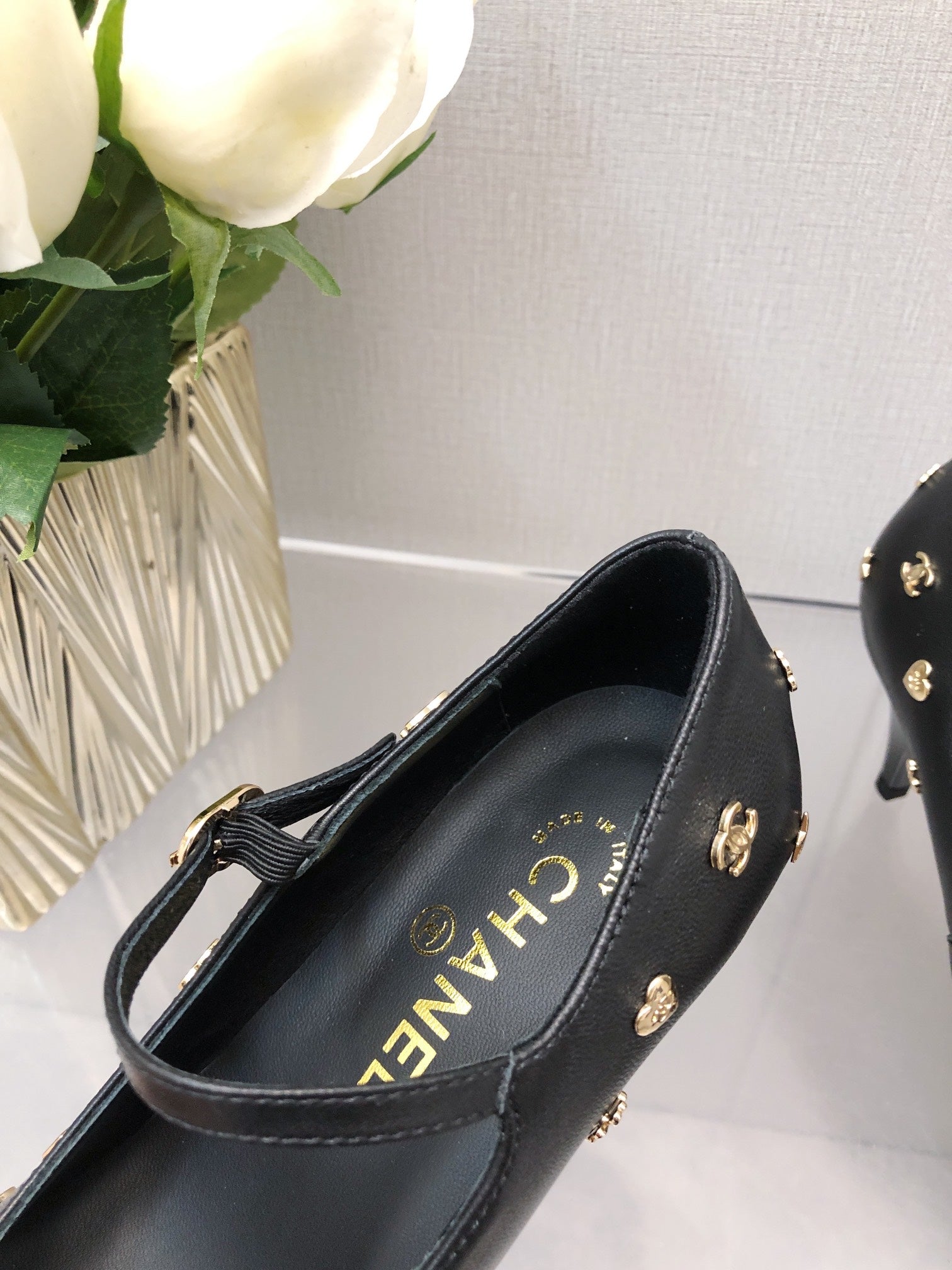 CHANEL MARY JANE BLACK LAMBSKIN ATTACH METAL