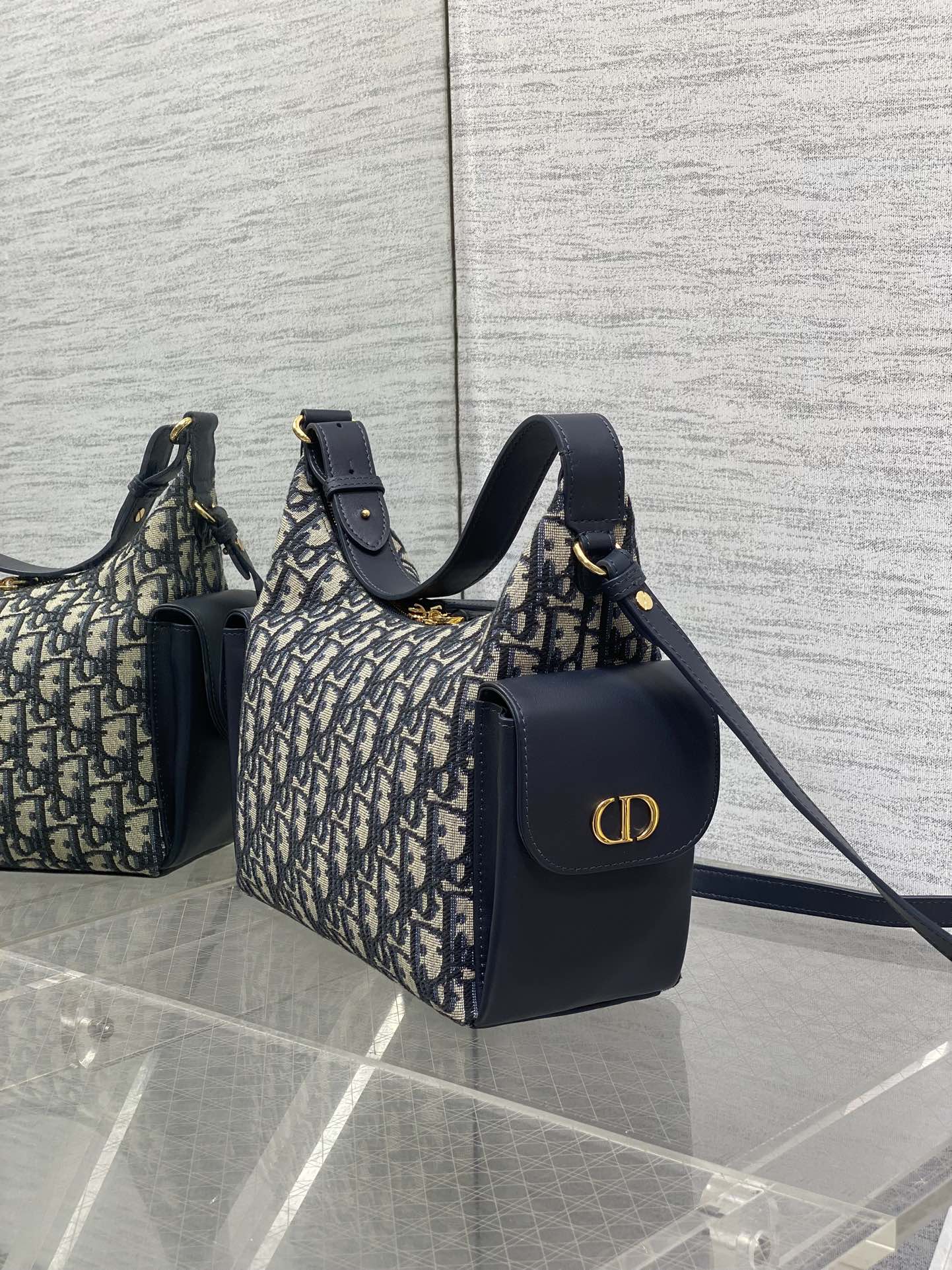 DIOR 25S MEDIUM D-DREAM BAG 24 IN BLUE  OBLIQUE JACQUARD AND SMOOTH CALFSKIN