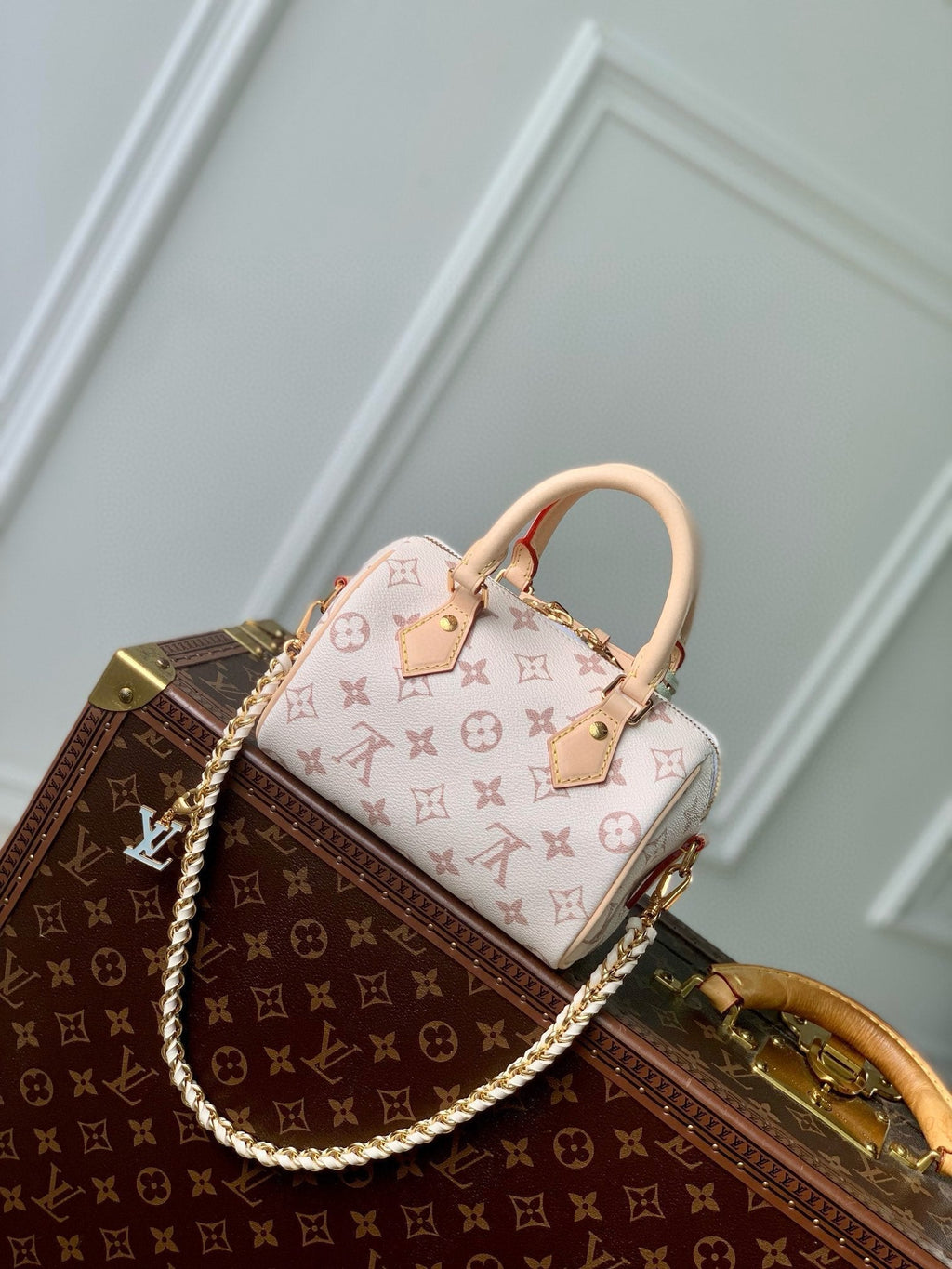 LOUIS VUITTON MINI SPEEDY BAG GREEN CHARM 18 IN LIGHT BROWN MONOGRAM DUNE COATED CANVAS