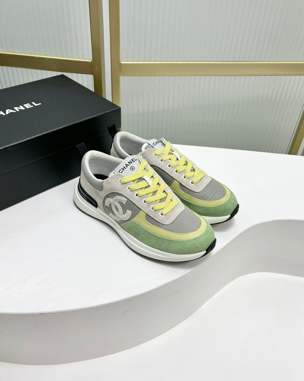 CHANEL SNEAKER IN MULTICOLOR SUEDE