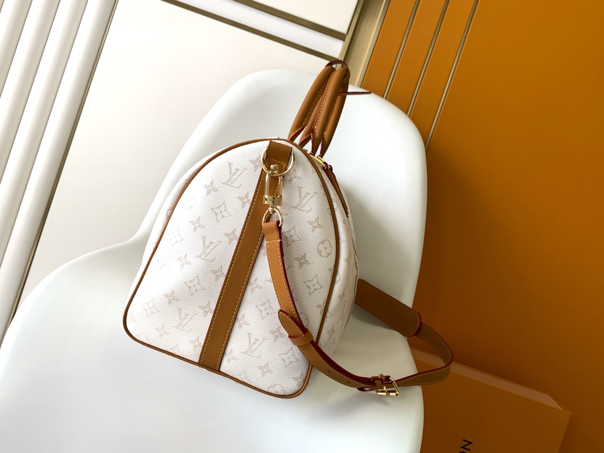 LOUIS VUITTON LV 25S KEEPALL BANDOULIÈRE BAG 45 IN WHITE MONOGRAM HERITAGE CALFSKIN