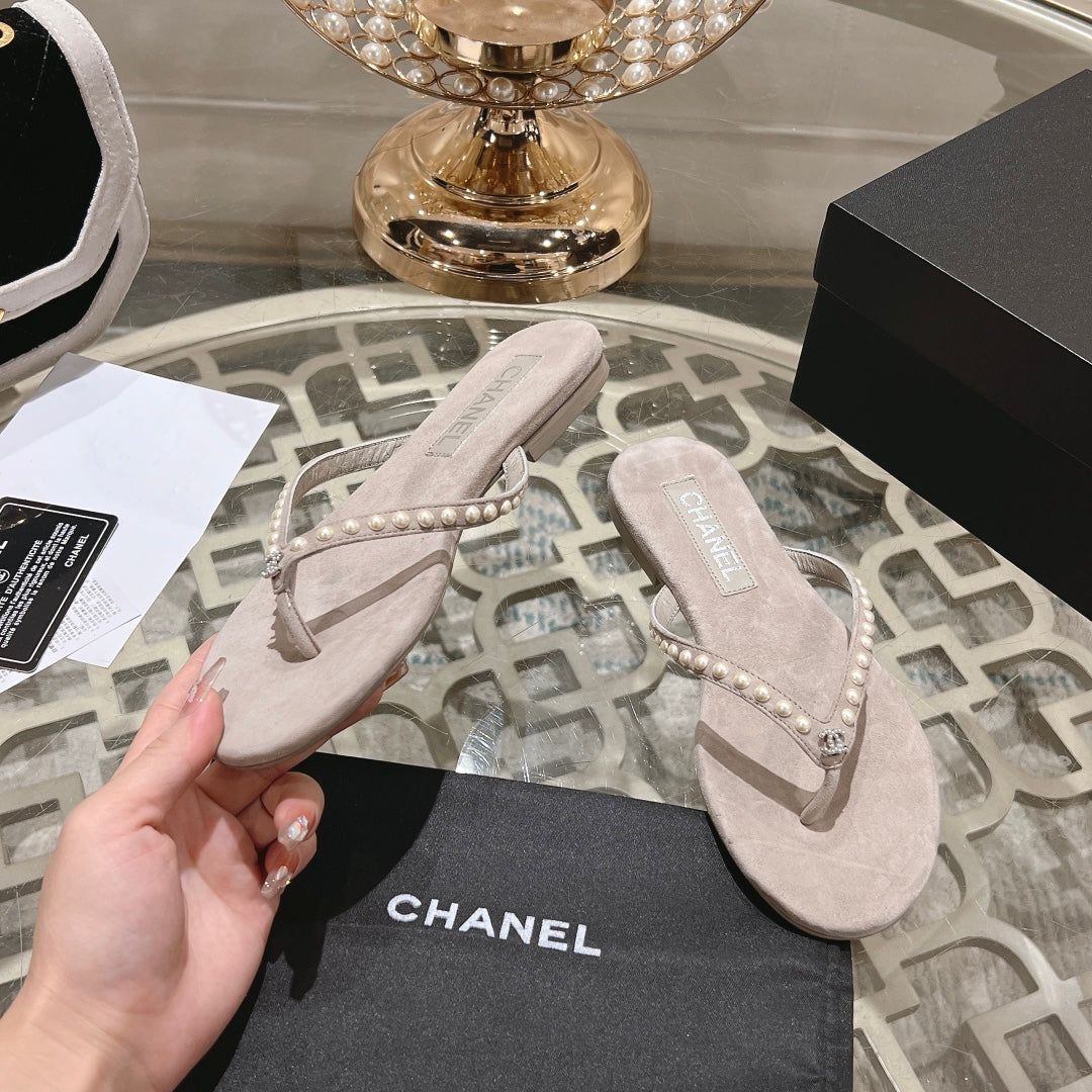 CHANEL PEARL THONG SANDAL IN PALE PINK SUEDE