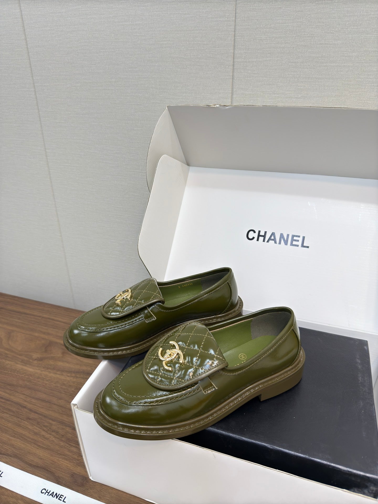 CHANEL MOASIN 2.5 CM IN ARMY GREEN PREMIUM LAMBSKIN