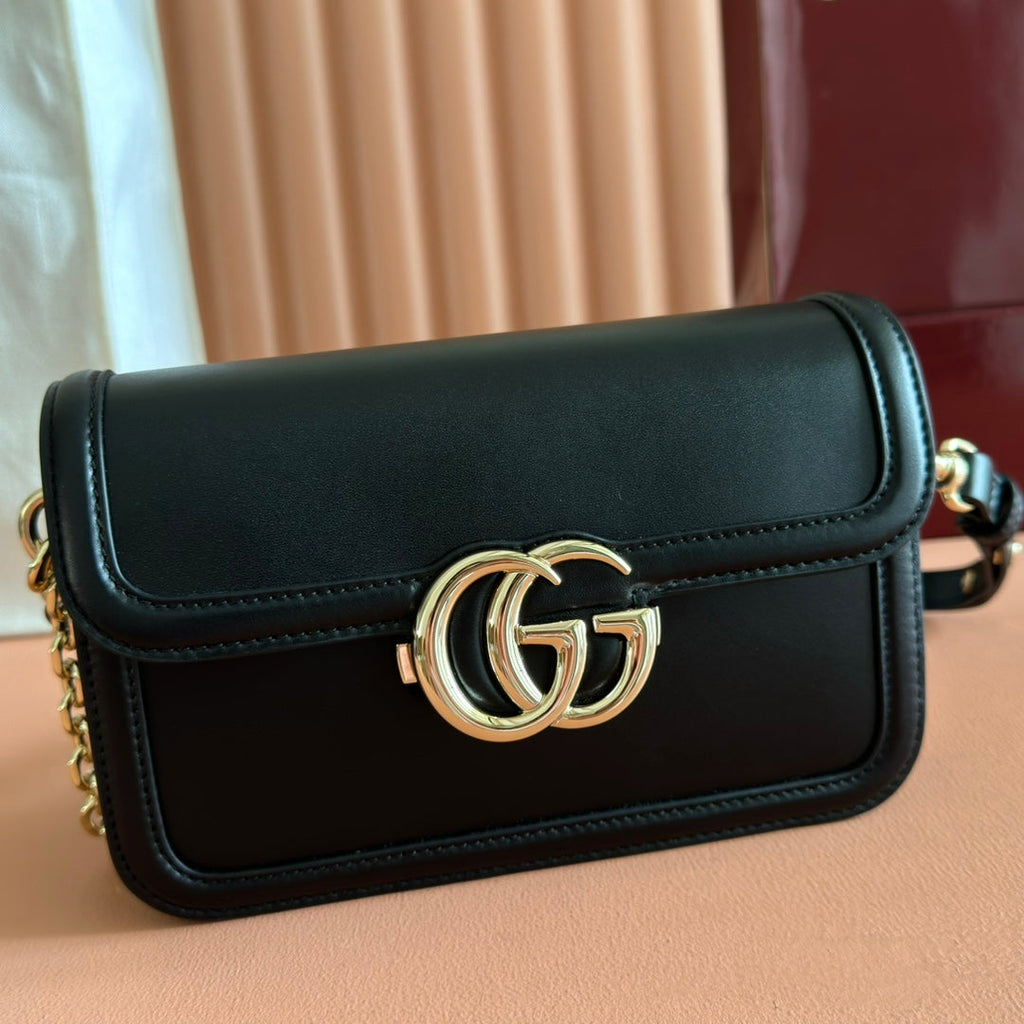 GUCCI 26S SHOULDER BAG 21 IN BLACK CALFSKIN
