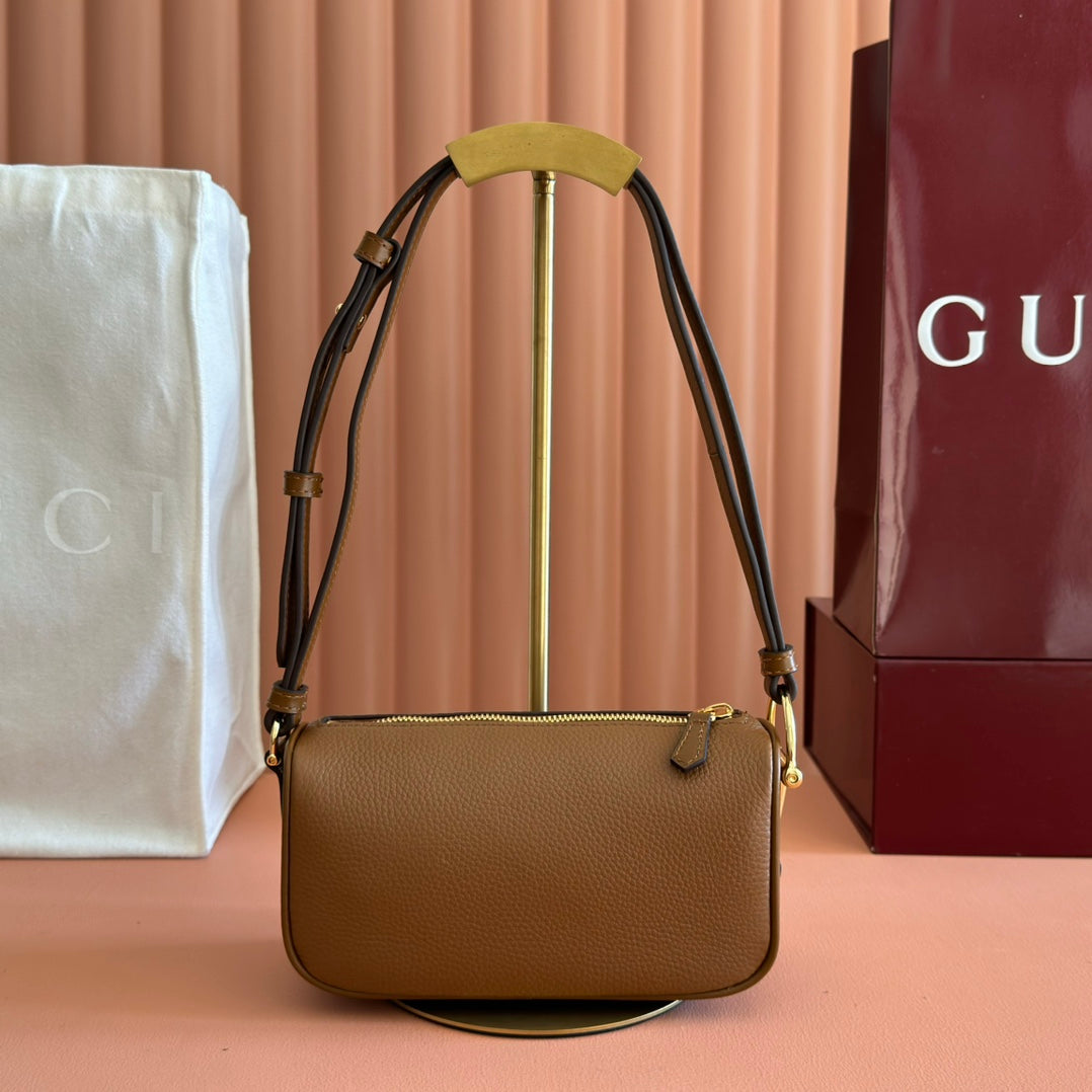 GUCCI 26S SHOULDER BAG 19 IN BROWN CALFSKIN