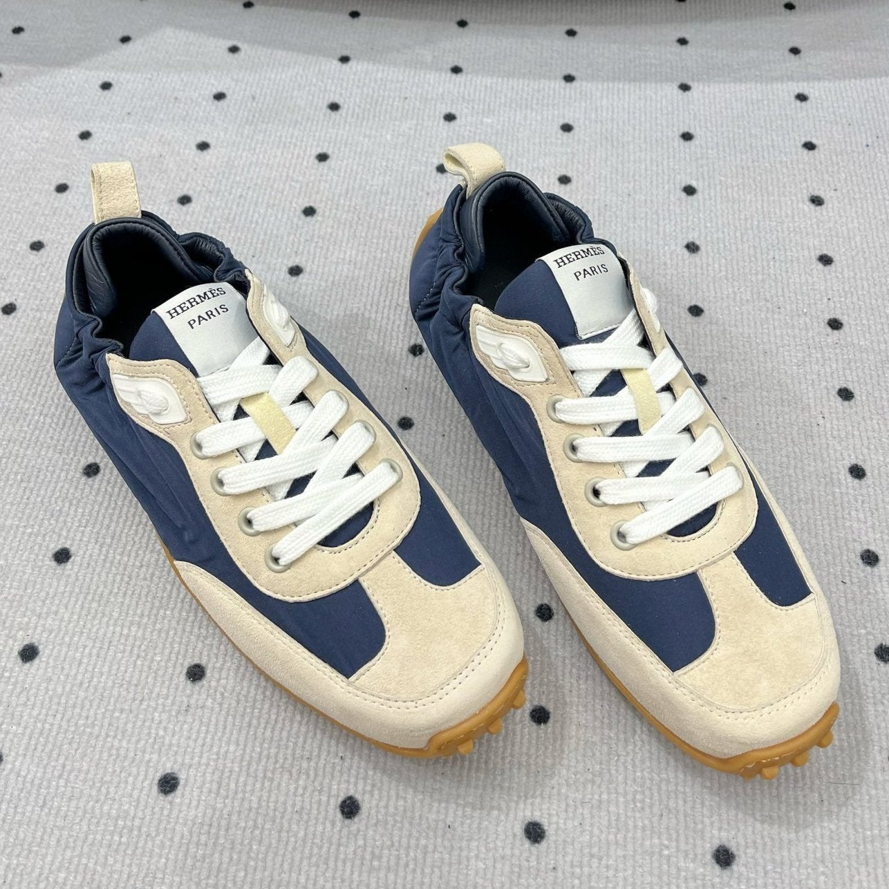 HERMES TRAIL SNEAKER IN IVORY TAN MIX SPACE BLUE SUEDE
