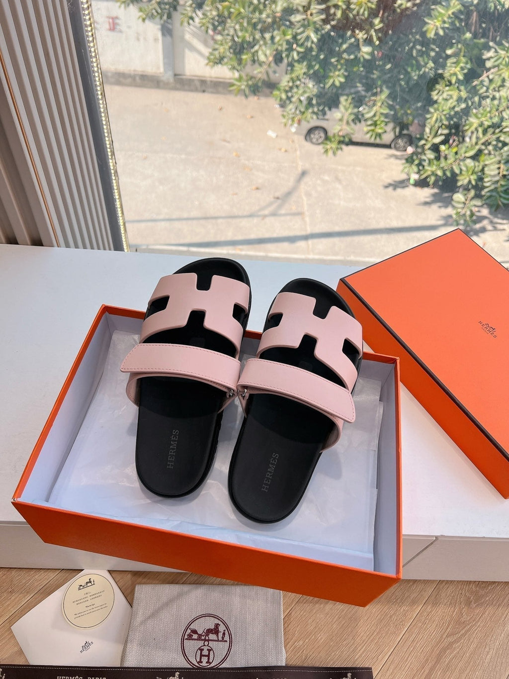 HERMES CHYPRE SANDAL IN LIGHT PINK CALFSKIN
