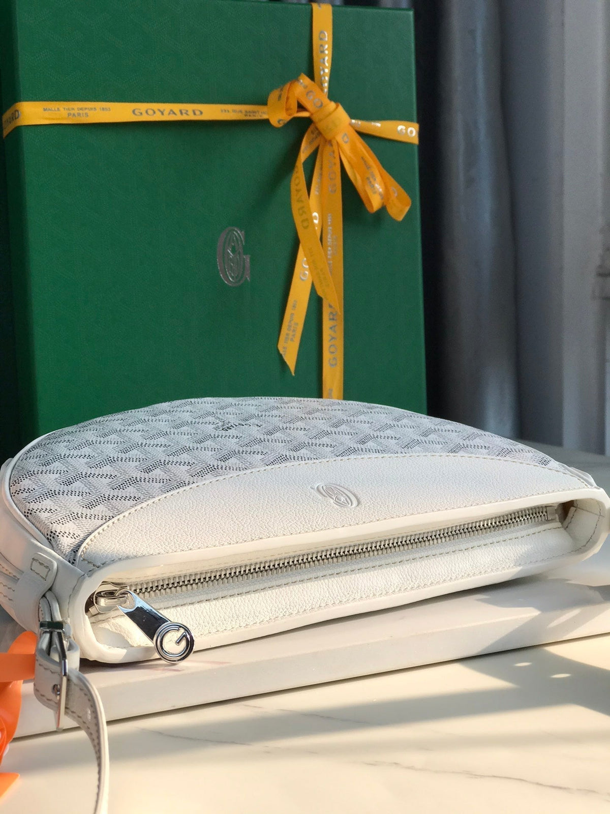 HIRONDELLE BAG 25 IN WHITE LAMBSKIN AND GOYARDINE CANVAS