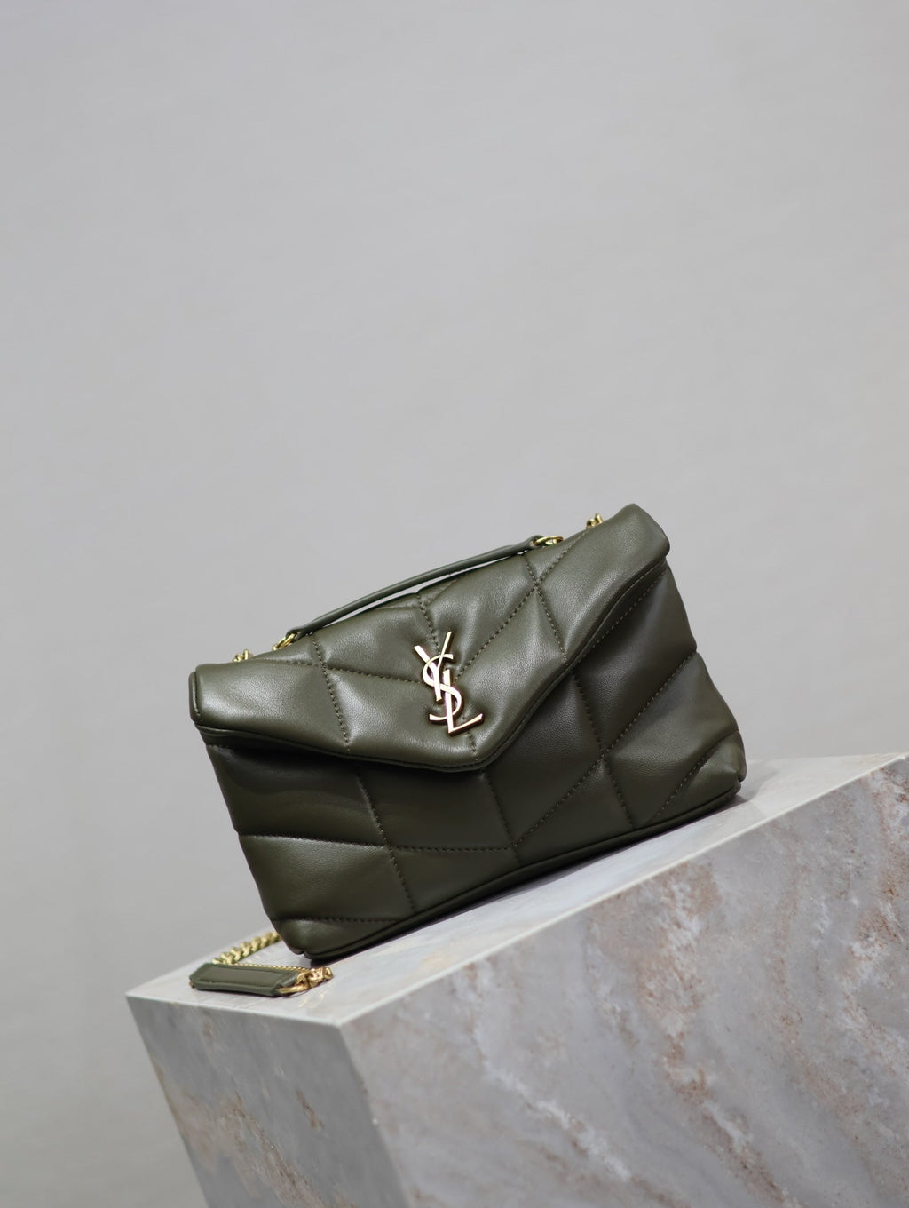 YSL 25S LOULOU PUFFER MINI 23 IN DARK OLIVE CALFSKIN GOLD HARDWRE