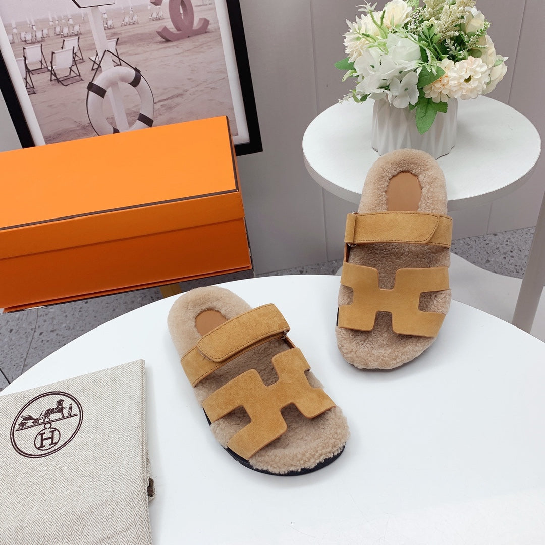 HERMES Chypre Sandal Beige shearling insole Light Brown Velvet leather lining